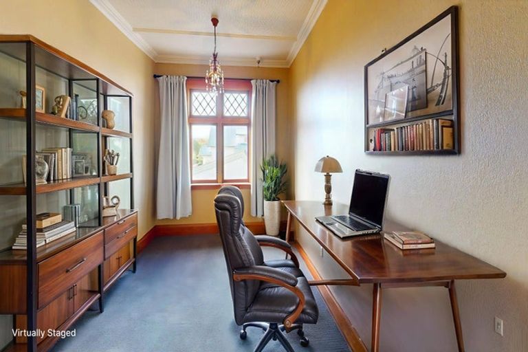 Photo of property in 10 Saint Johns Avenue, Palmerston North, 4414