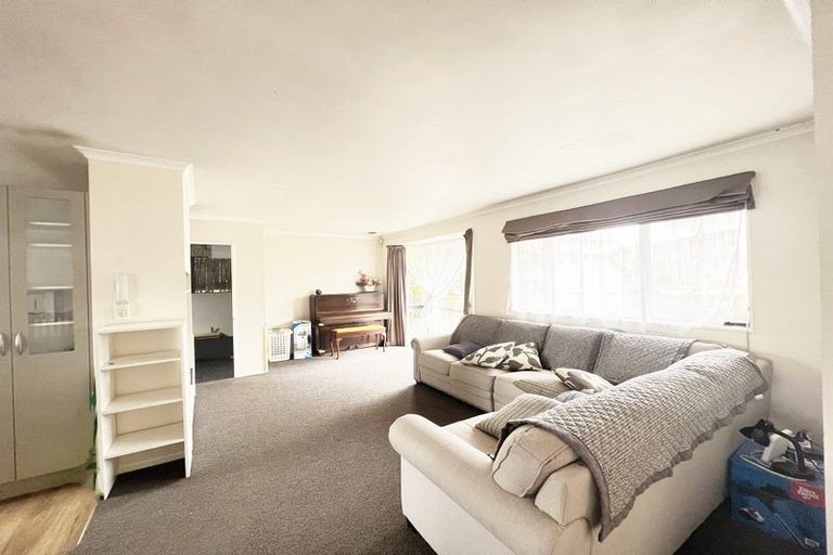 Photo of property in 47a Andrew Road, Howick, Auckland, 2010