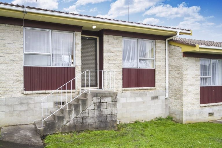 Photo of property in 2/24 Arawa Street, New Lynn, Auckland, 0600