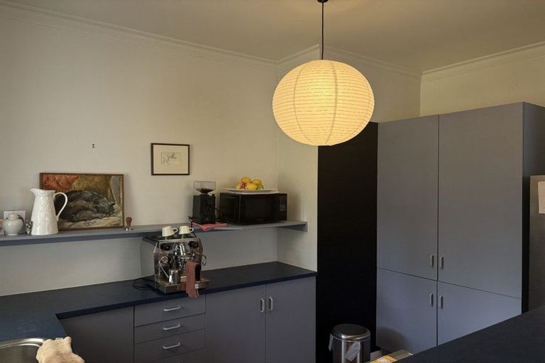 Photo of property in 111 Duchess Crescent, Mayfair, Hastings, 4122