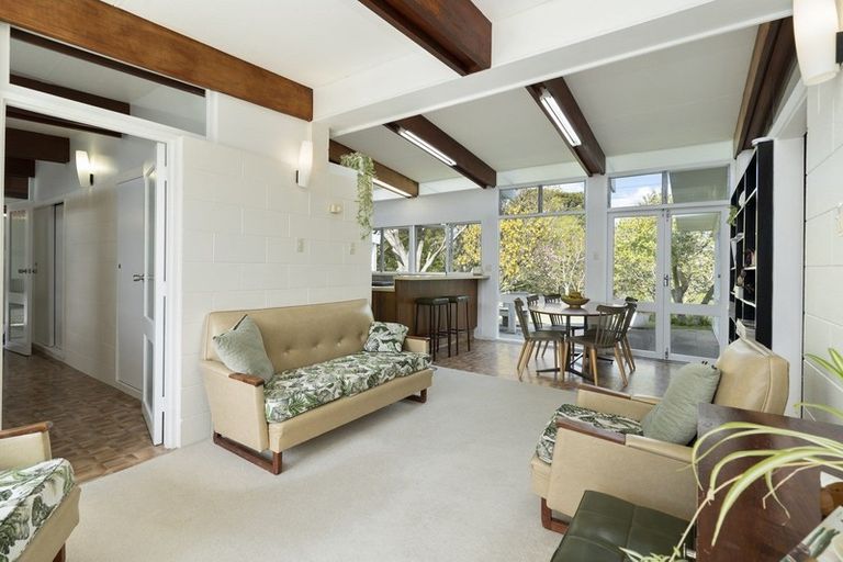 Photo of property in 96 Brightwater Terrace, Terrace End, Palmerston North, 4410