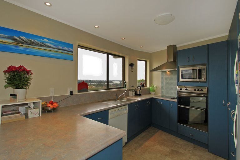 Photo of property in 34 Waikite Road, Welcome Bay, Tauranga, 3112