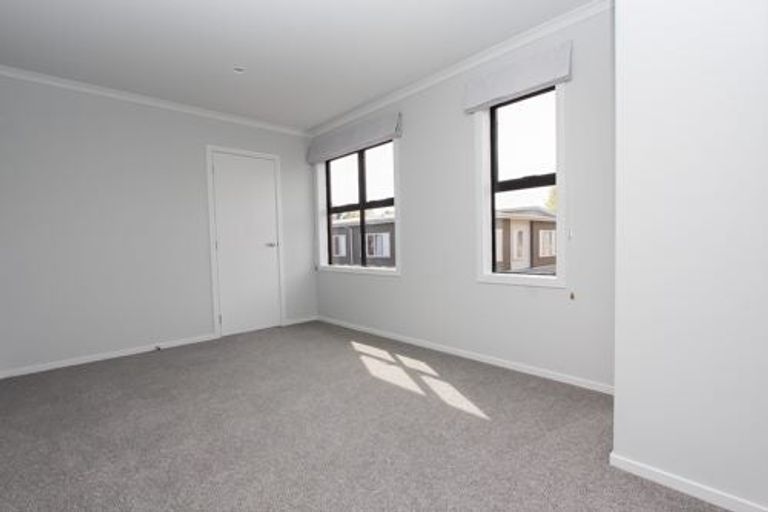 Photo of property in 1-5/5 Charlemont Street, Whitiora, Hamilton, 3200