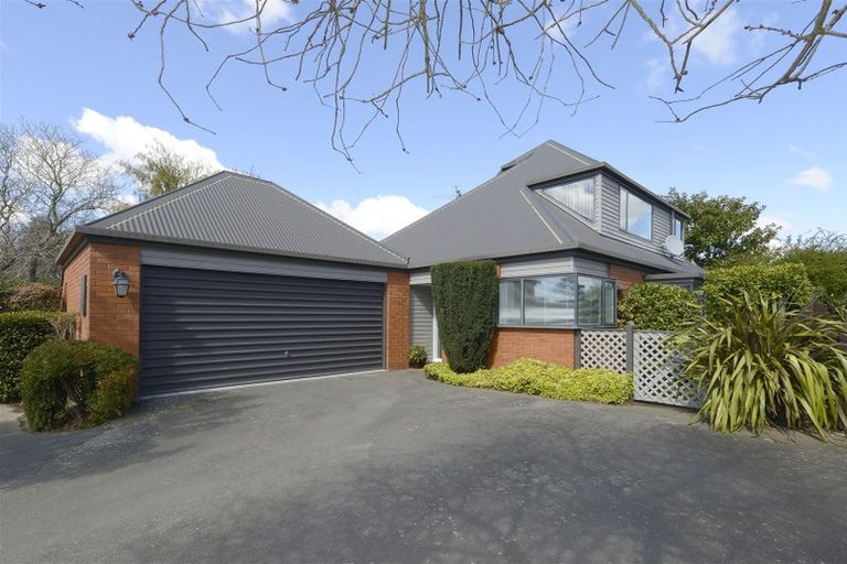 Photo of property in 431a Memorial Avenue, Burnside, Christchurch, 8053