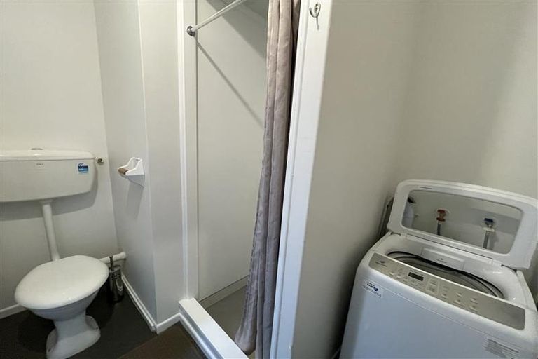 Photo of property in 1/24 Austin Street, Mount Victoria, Wellington, 6011