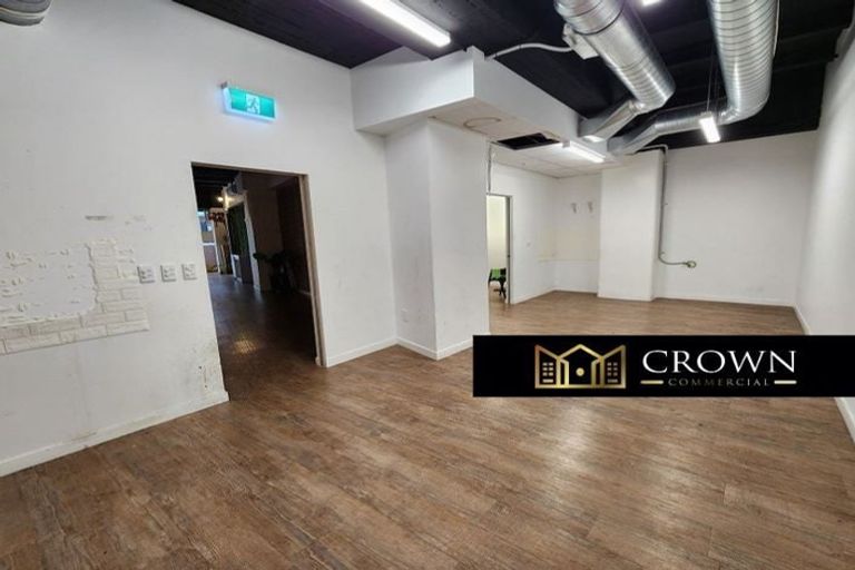 Photo of property in Breeze Plaza, 1001/57 Manners Street, Te Aro, Wellington, 6011