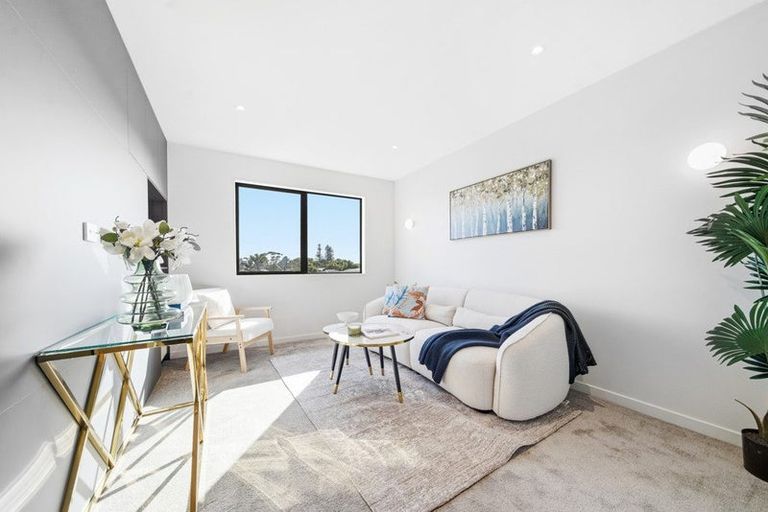 Photo of property in 31a Wallace Road, Mangere Bridge, Auckland, 2022