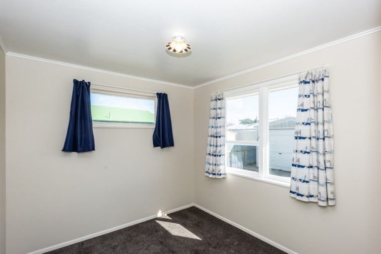 Photo of property in 24 Daphne Place, Outer Kaiti, Gisborne, 4010