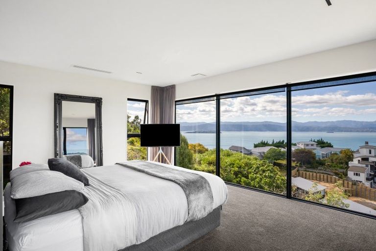 Photo of property in 14 Shalimar Crescent, Khandallah, Wellington, 6035