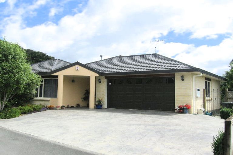 Photo of property in 30 Carlow Grove, Birchville, Upper Hutt, 5018