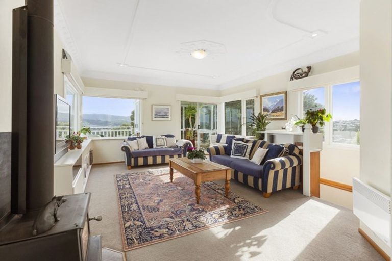 Photo of property in 43 Nevay Road, Miramar, Wellington, 6022