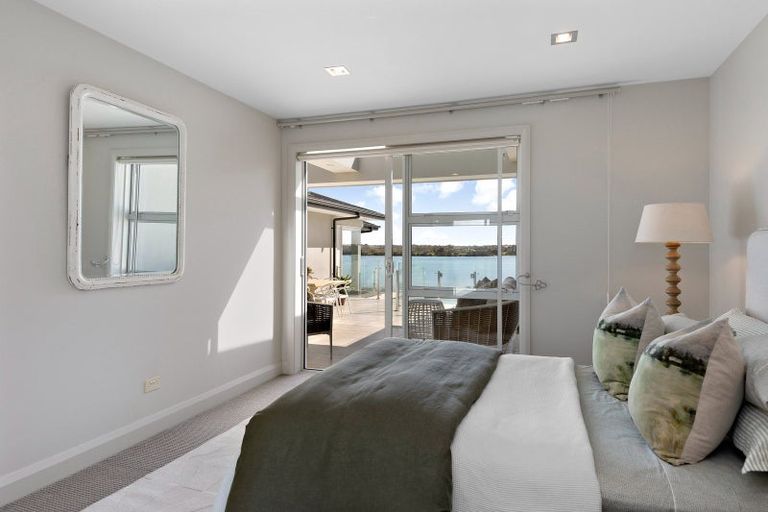 Photo of property in 21 William Bryan Drive, Half Moon Bay, Auckland, 2012