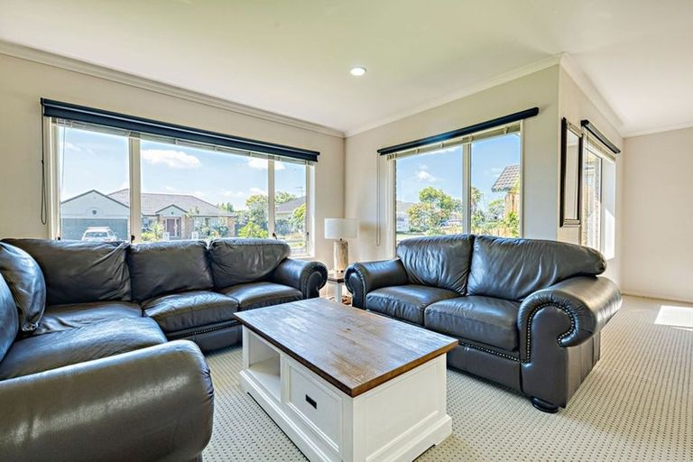 Photo of property in 10 Glencullen Place, Dannemora, Auckland, 2016