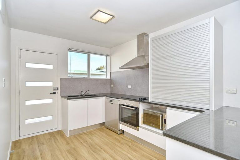 Photo of property in 2/27 Brockworth Place, Riccarton, Christchurch, 8011