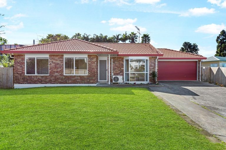 Photo of property in 46 Patts Avenue, Glendene, Auckland, 0602
