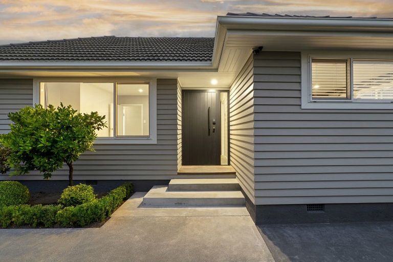 Photo of property in 57 Charlcott Street, Burnside, Christchurch, 8053