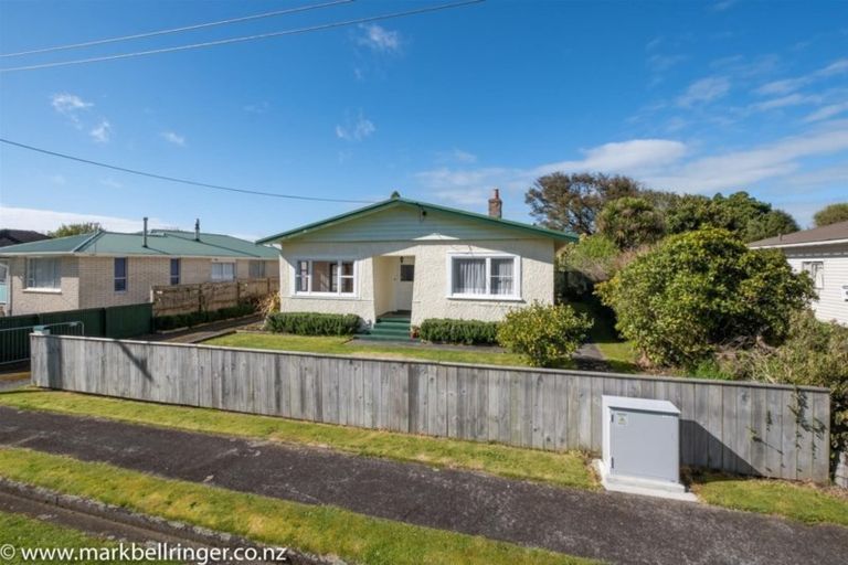 Photo of property in 7 Bridger Place, Eltham, 4322