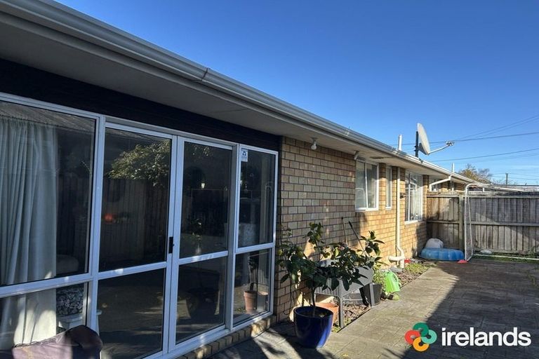 Photo of property in 1/41 Wainoni Road, Wainoni, Christchurch, 8061