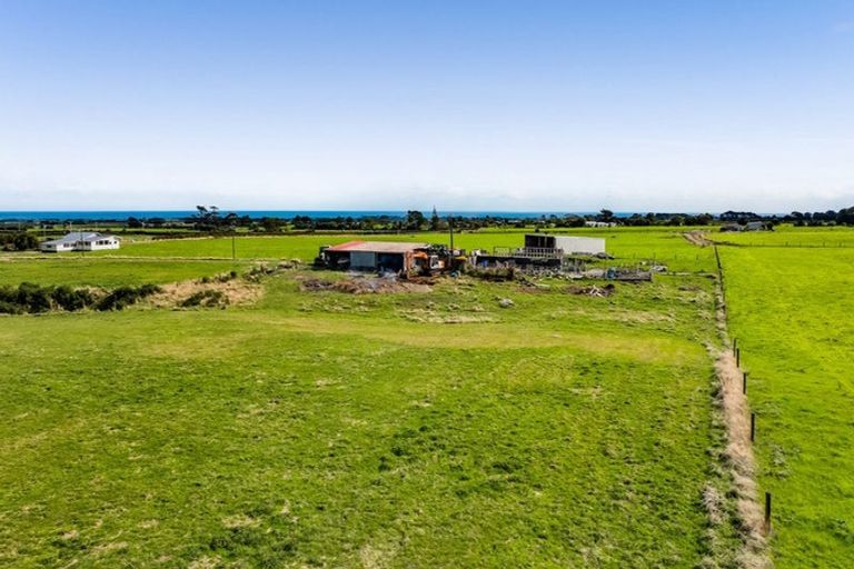 Photo of property in 2288 Eltham Road, Awatuna, Hawera, 4679