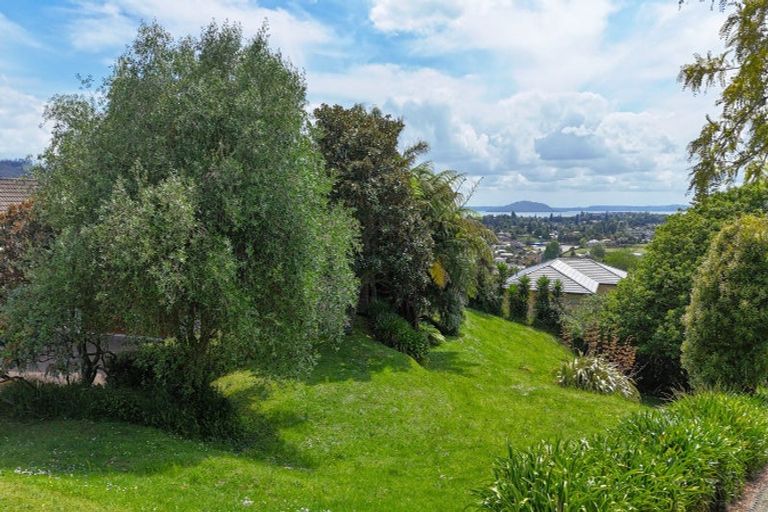 Photo of property in 27 Matipo Avenue, Pomare, Rotorua, 3015