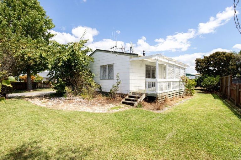 Photo of property in 14 Darlington Street, Ngatea, 3503