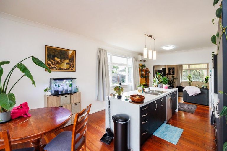 Photo of property in 60 Seddon Street, Takaro, Palmerston North, 4412