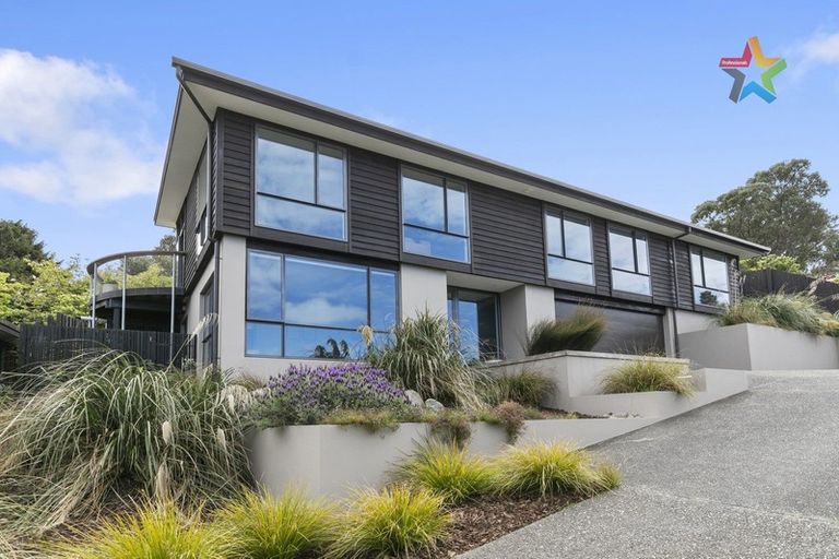 Photo of property in 58b Pekanga Road, Normandale, Lower Hutt, 5010