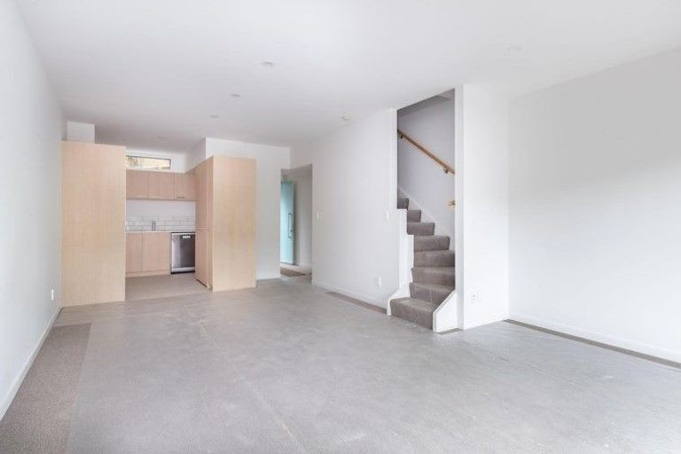 Photo of property in 3/7 Handyside Street, Tawa, Wellington, 5028