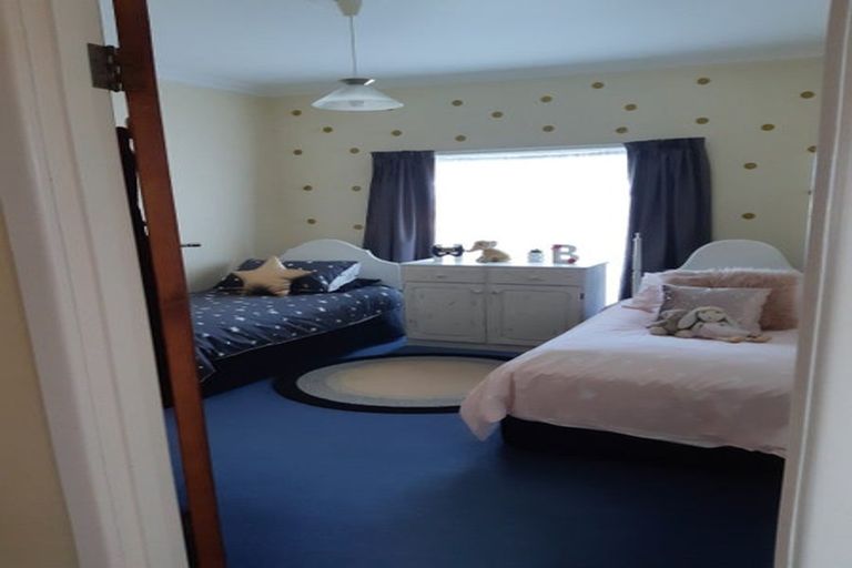 Photo of property in 15 Harpham Street, Taradale, Napier, 4112