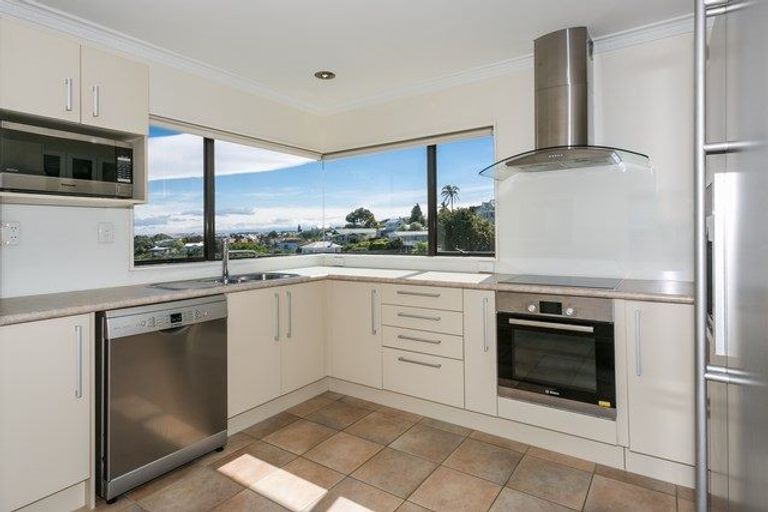 Photo of property in 24b Clyde Road, Bluff Hill, Napier, 4110