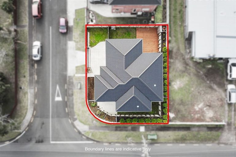 Photo of property in 1a Waitaki Street, Sunnyvale, Auckland, 0612