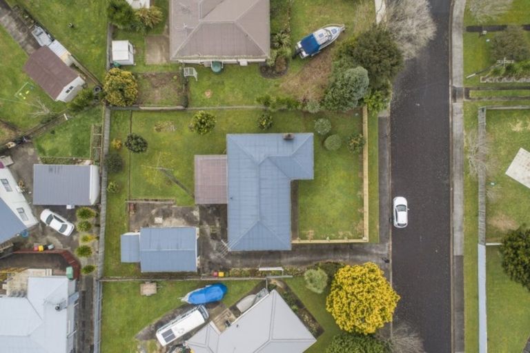 Photo of property in 4 Viola Place, Papakura, 2110