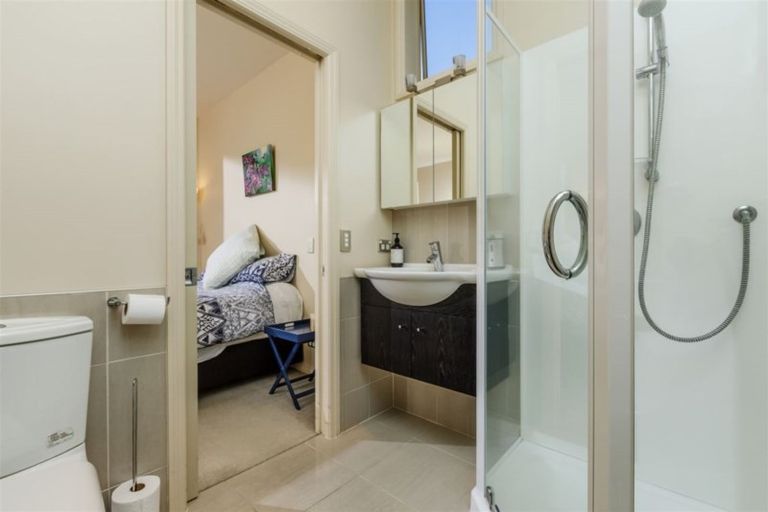 Photo of property in 47 Auld Street, Torbay, Auckland, 0630