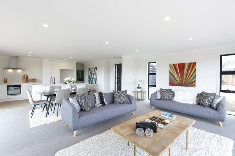 Photo of property in 22 Reidy Place, Pukekohe, 2120