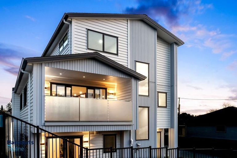 Photo of property in 30 Routley Drive, Glen Eden, Auckland, 0602