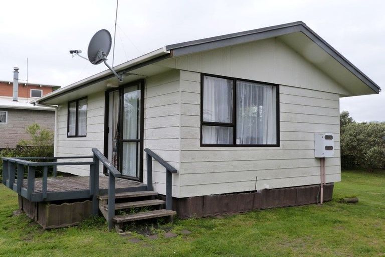 Photo of property in 279 One Tree Point Road, One Tree Point, 0118