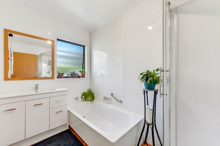 Photo of property in 2/45 Tahunanui Drive, Tahunanui, Nelson, 7011