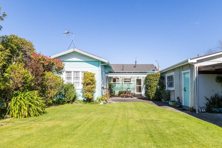 Photo of property in 424 Massey Street, Akina, Hastings, 4122