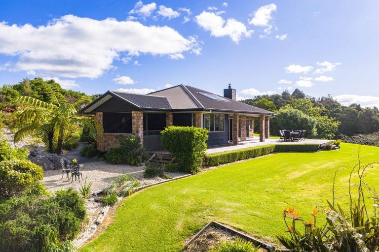 Photo of property in 68 Matarau Road, Matarau, Kamo, 0185