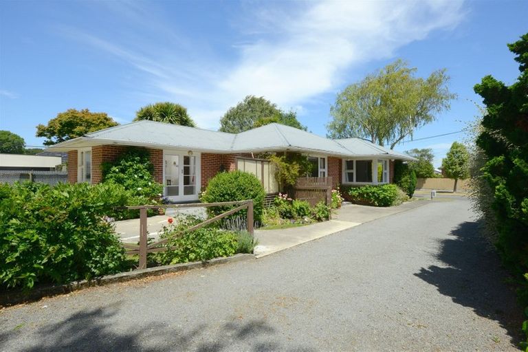 Photo of property in 6 Bevington Street, Avonhead, Christchurch, 8042