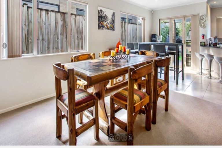 Photo of property in 34 Heidi Crescent, Flat Bush, Auckland, 2016