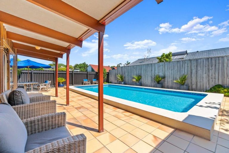 Photo of property in 9 Noumea Place, Mairangi Bay, Auckland, 0630