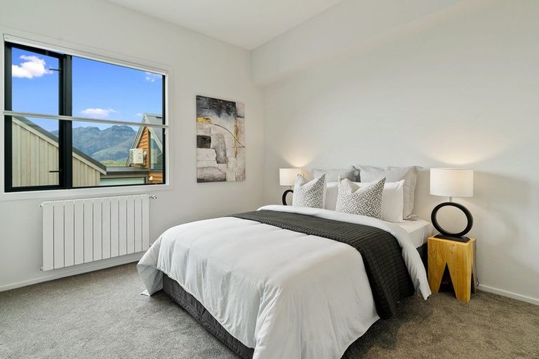 Photo of property in 44 Orford Drive, Jacks Point, Queenstown, 9371