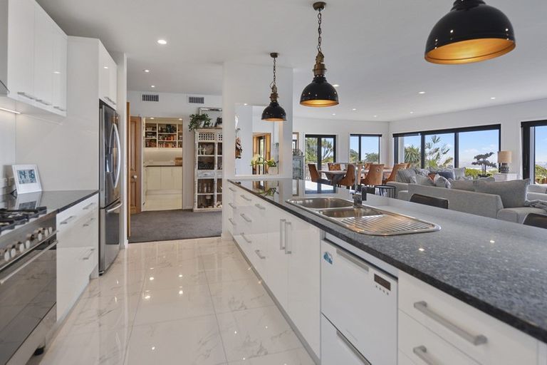 Photo of property in 199 Glenstrae Road, Redcliffs, Christchurch, 8081