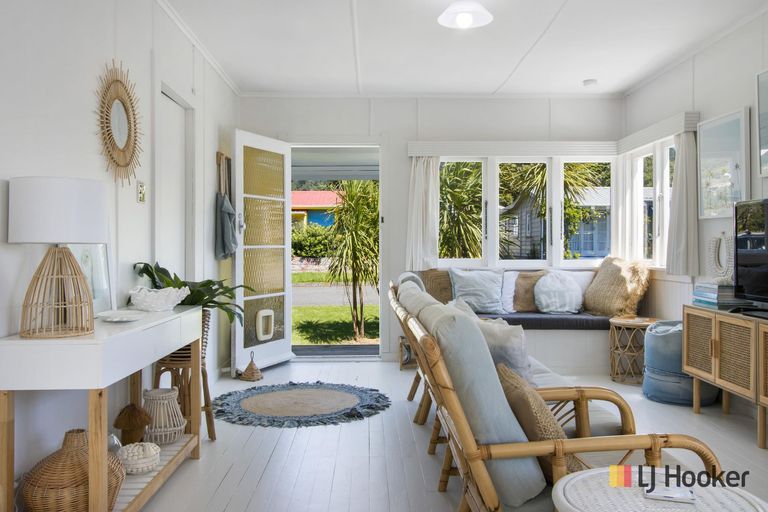 Photo of property in 18 Marine Avenue, Waihi Beach, 3611