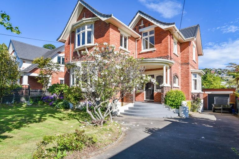 Photo of property in 24 Sandringham Street, Saint Clair, Dunedin, 9012