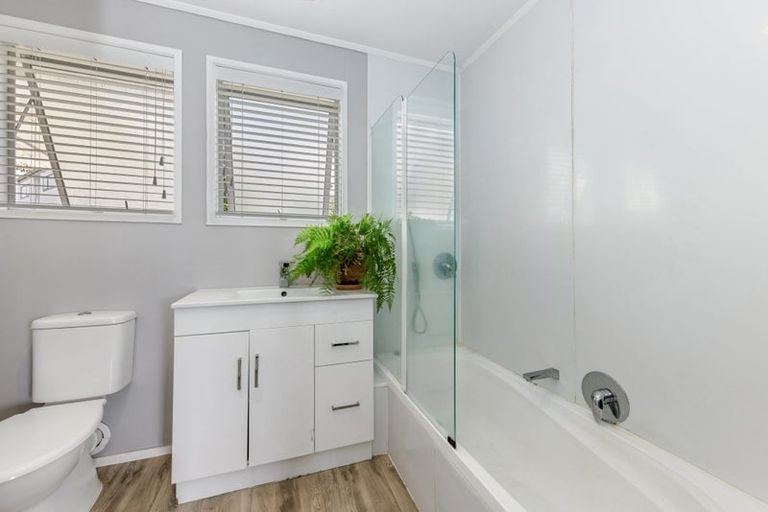 Photo of property in 11 Goodwin Drive, Rosehill, Papakura, 2113