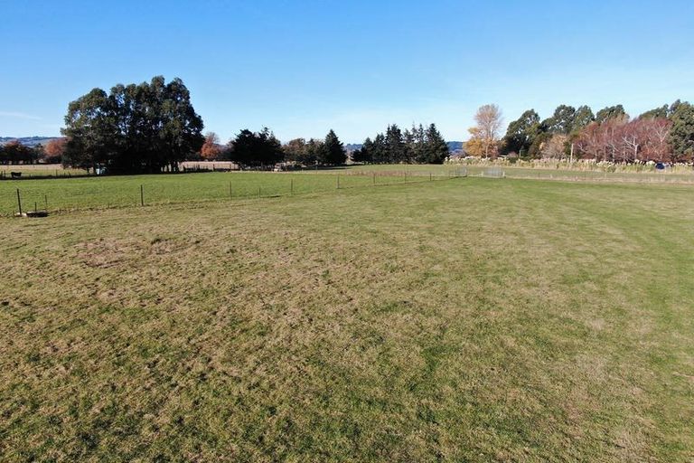Photo of property in 74 Outram-mosgiel Road, Mosgiel, 9092