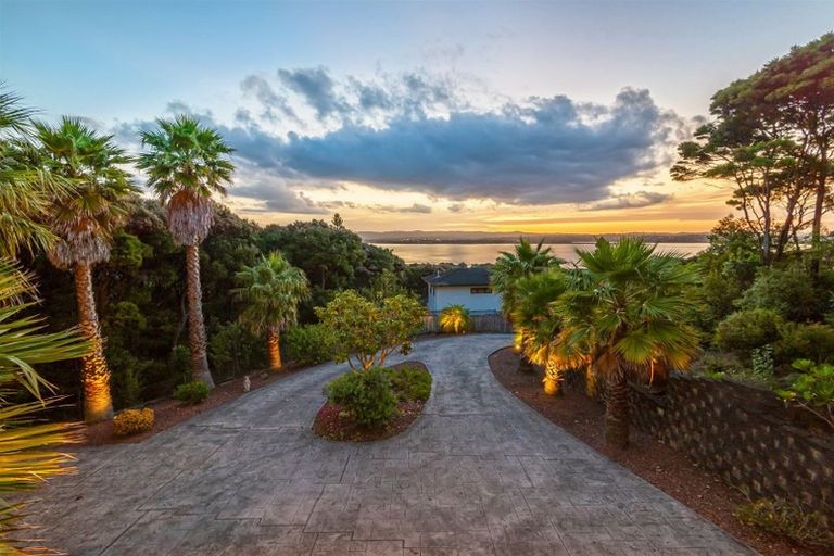 Photo of property in 134i Rangatira Road, Beach Haven, Auckland, 0626