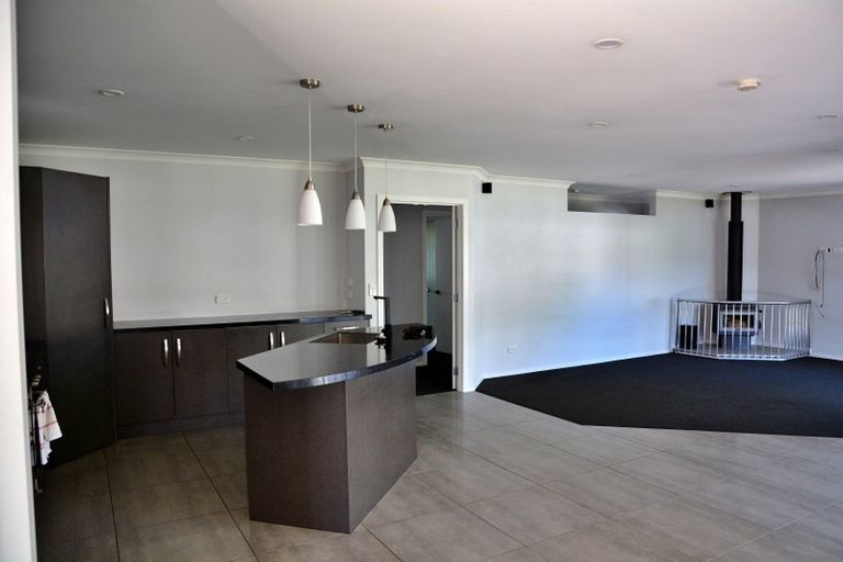 Photo of property in 14 Allendale Place, Morrinsville, 3300